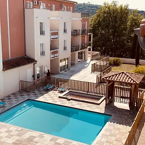  Holiday park Terres De France - Cote Provence